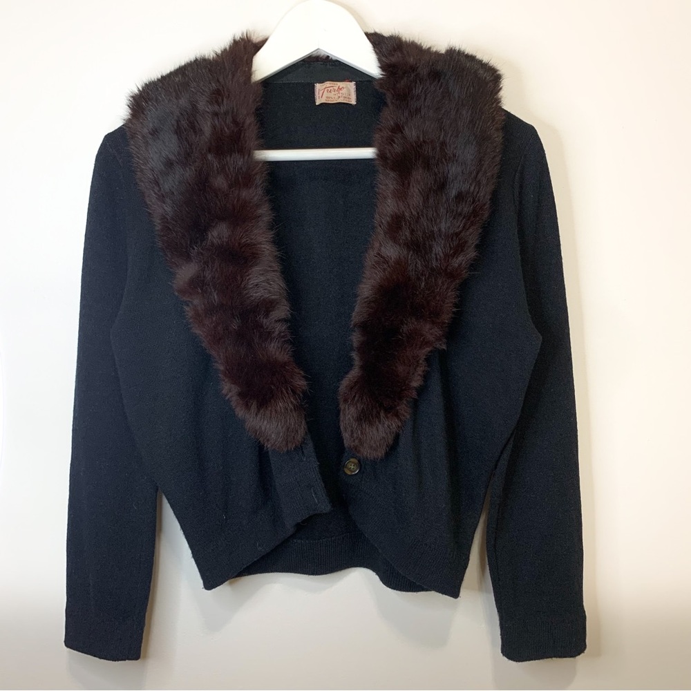 Black Real Fur Collar Cropped Knit Cardigan